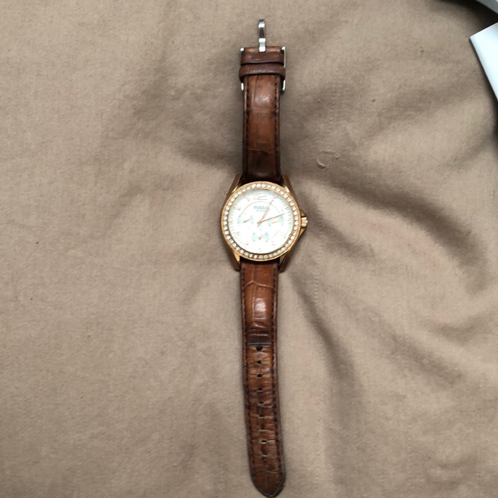 Fossil Watch with brown or white leather bands